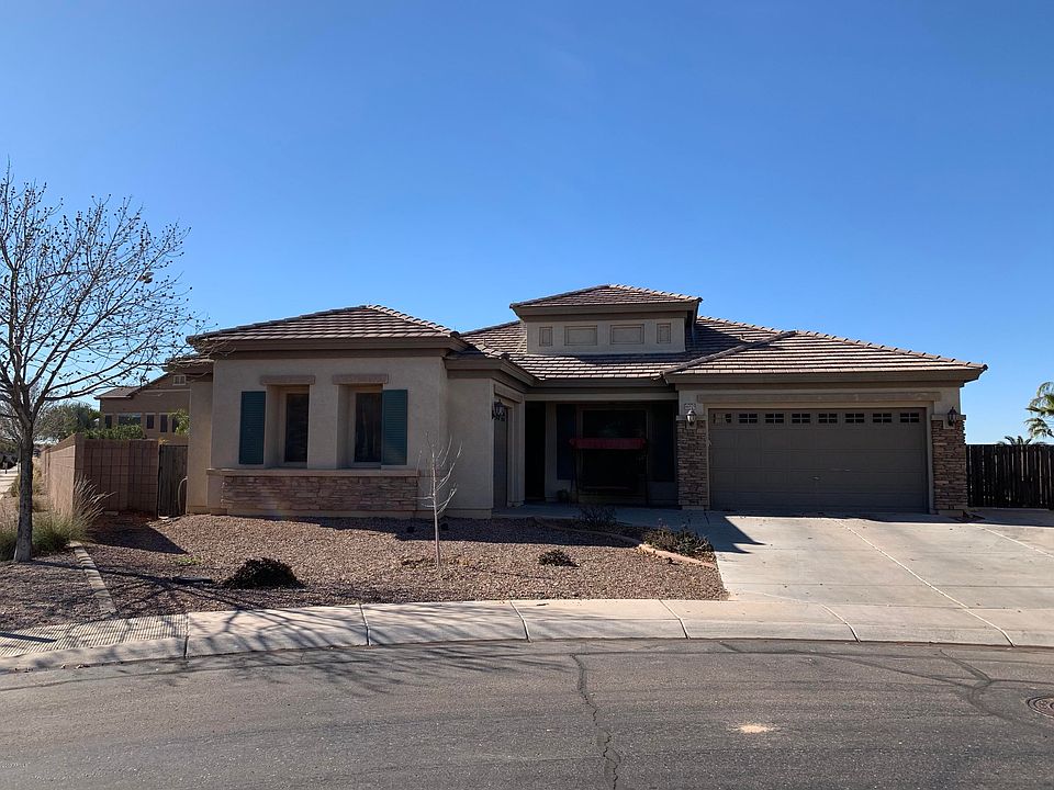 1st image of 44579 W Granite Dr