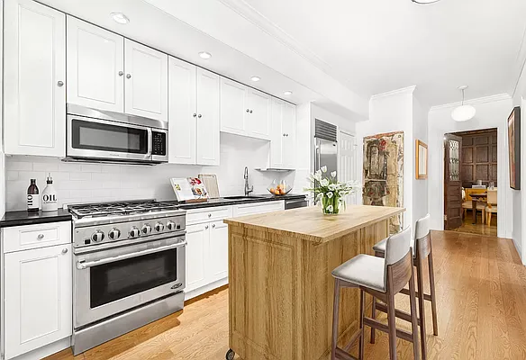 Rented by Compass | media 4