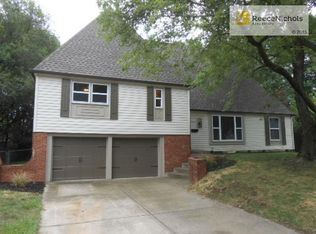 9801 Glenwood St, Overland Park, KS 66212