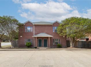 2429 Berger Dr, Bryan, TX 77802