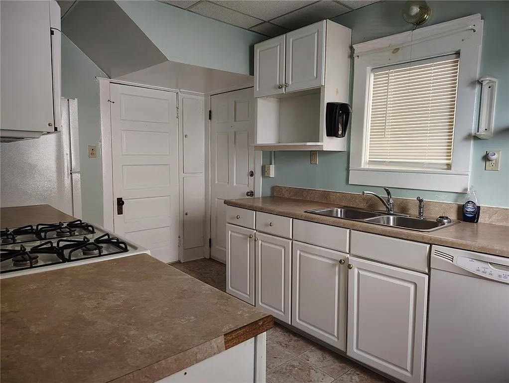 2 bed, 1.0 bath, 1089 sqft, $1,450 — Photo 4