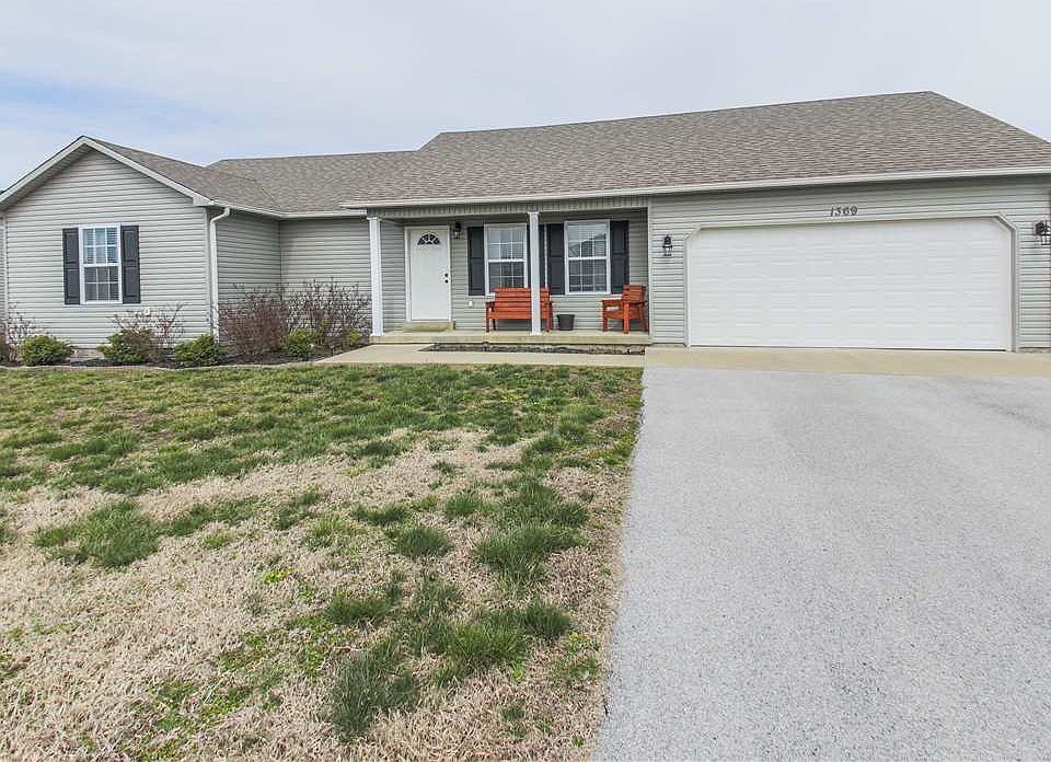 1st image of 1369 Winnipeg Way