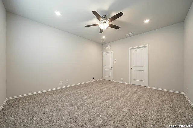 6831 Alaskan Way — Photo 32
