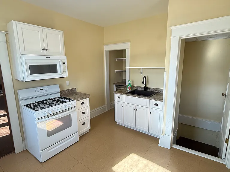 114 N Summit Ave #114B — Photo 12