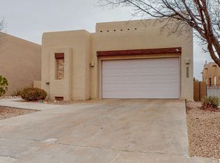 8904 Desert Fox Way NE, Albuquerque, NM 87122