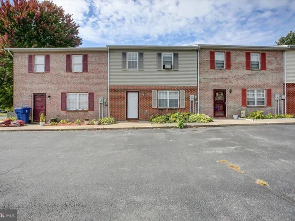 2329 McCleary Dr, Chambersburg, PA 17201