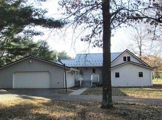 3681 Island Dr, Pittsville, WI 54466