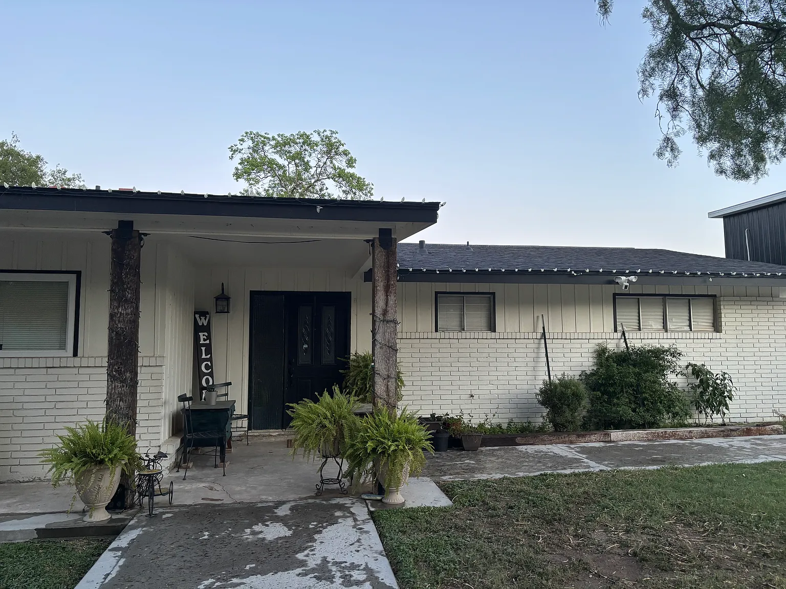 3 bed, 2101 sqft, $2,350 — Photo 1