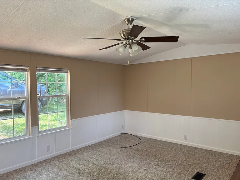 42 Freeman Rd — Photo 8