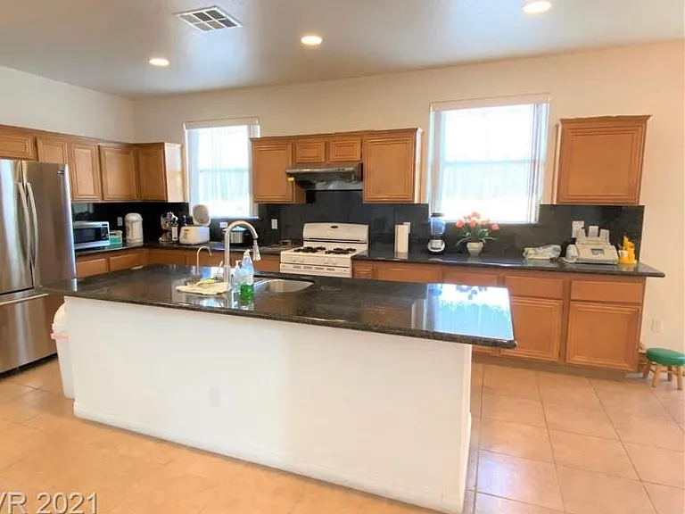 3434 Bella Valencia Ct — Photo 6