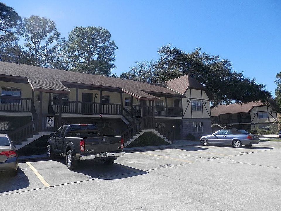 1st image of 3120 Sir Hamilton Cir #5