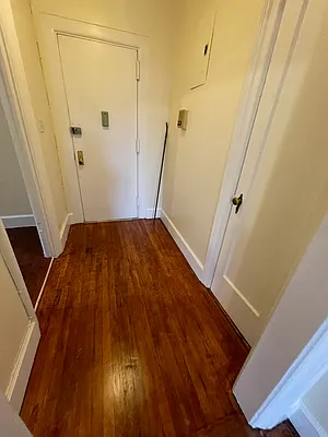 Rented by Metropolis International Realty Inc. | media 12