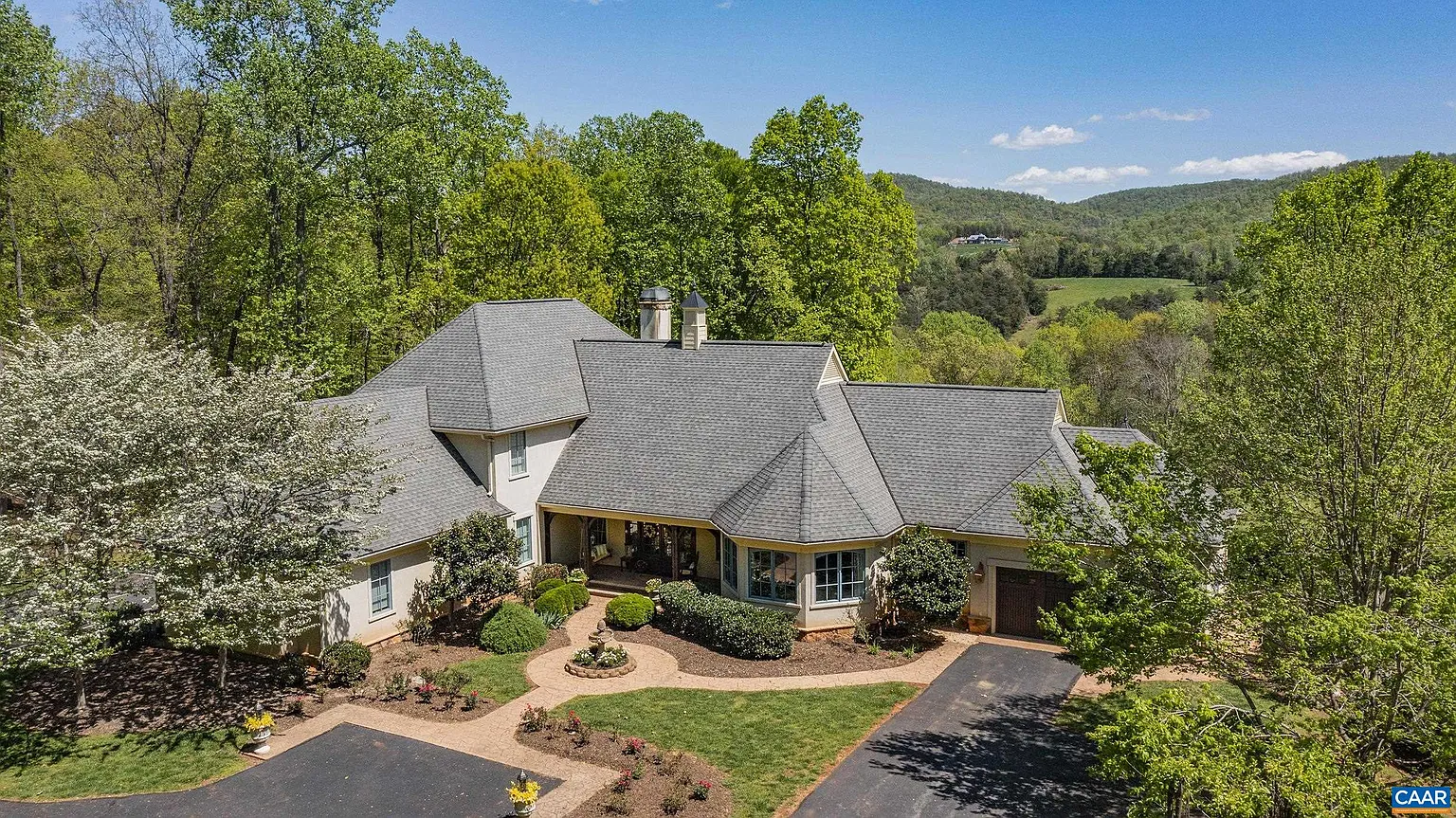 3350 Woodcreek Dr photo 1