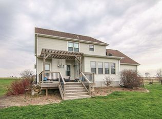 N2421 Boelte Rd, Fall river, WI 53932