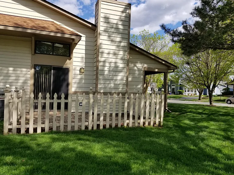 1801 Appaloosa Dr — Photo 2