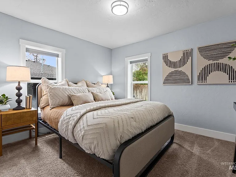2043 S Leadville Ave — Photo 15