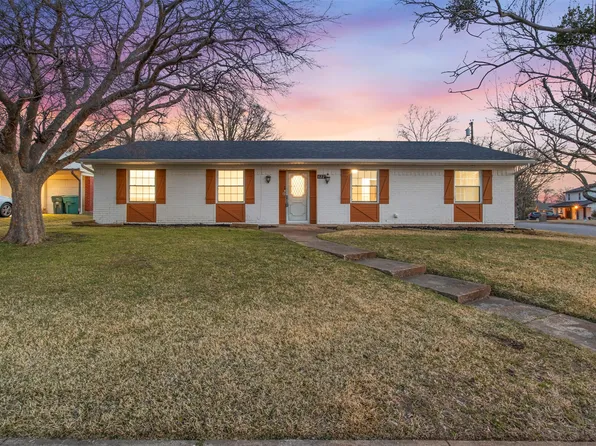 622 Oxford Dr, Sherman, TX 75092