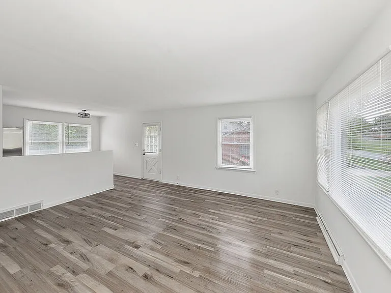 2964 Werkridge Dr — Photo 29