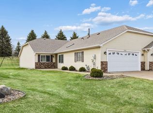 7638 Newbury Rd, Woodbury, MN 55125