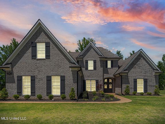 2nd image of 1626 Ashtons Ln