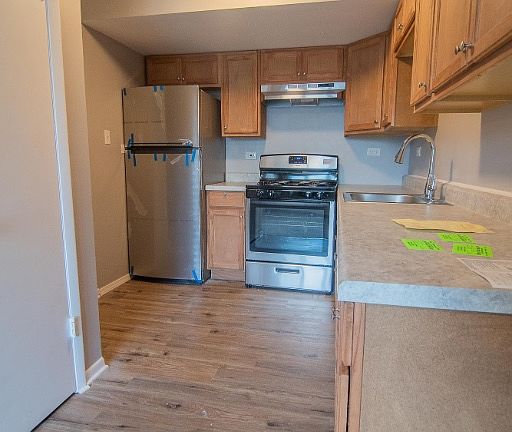5th image of 16735 Forest Ave #1N