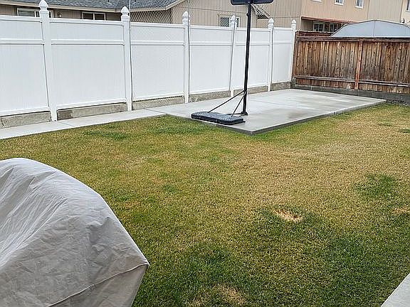 2nd image of 905 E Scootney St #1
