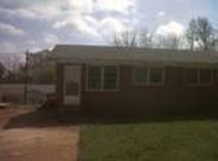 24 Holiday St, Pelzer, SC 29669