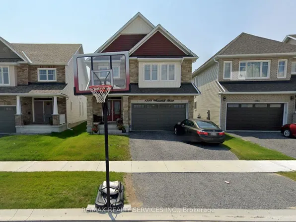 1249 Wheathill St, Kingston, ON K7M 0H4