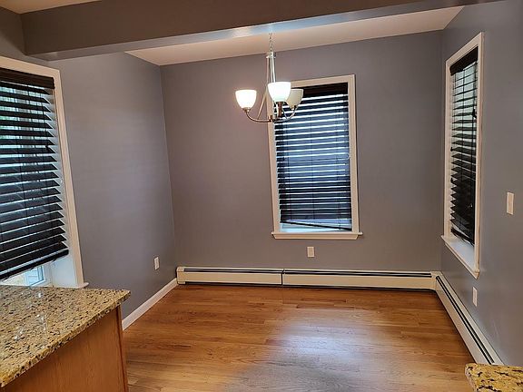 2nd image of 11 William St