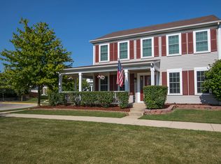 1046 Symphony Dr, Aurora, IL 60504