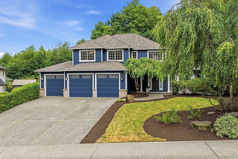 2nd image of 1110 Hemlock Avenue SW