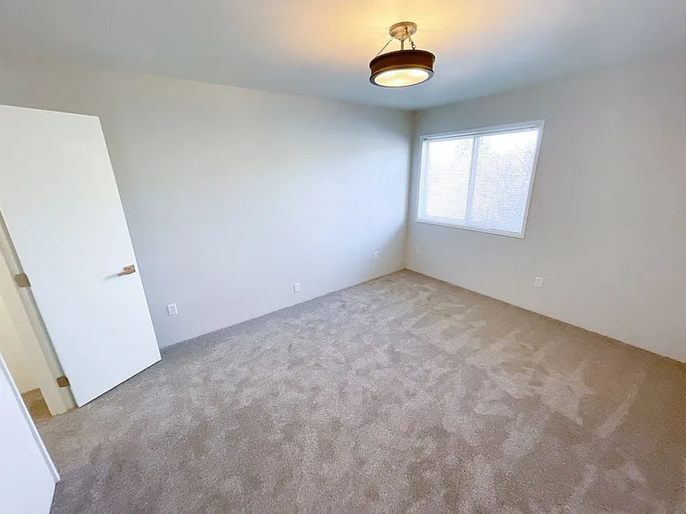 5630-5632 N Hills Dr #5634 — Photo 17
