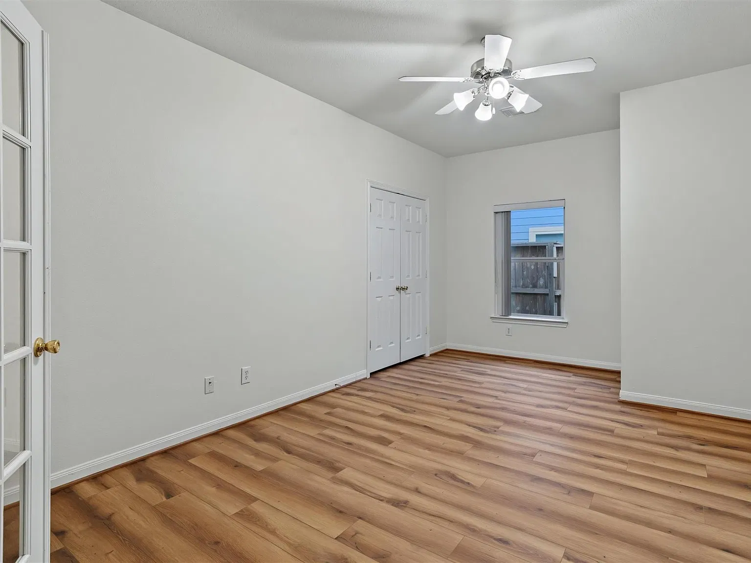 3 bed, 2.0 bath, 1533 sqft, $2,450 — Photo 4