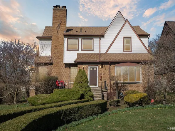 70 Cherokee Rd, Pontiac, MI 48341