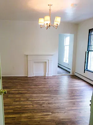 Rented by Space Real Estate | media 18
