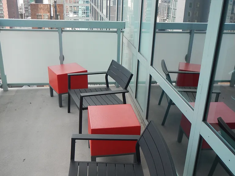 325 5th Ave #30D — Photo 1