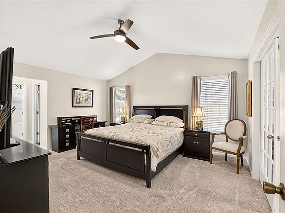5th image of 10427 SW 55TH PLACE