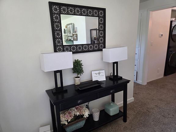 5th image of 1037 Sunrise Blvd #1