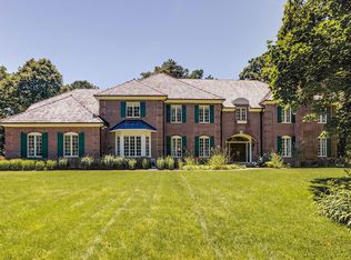 610 S Ridge Rd, Lake Forest, IL 60045