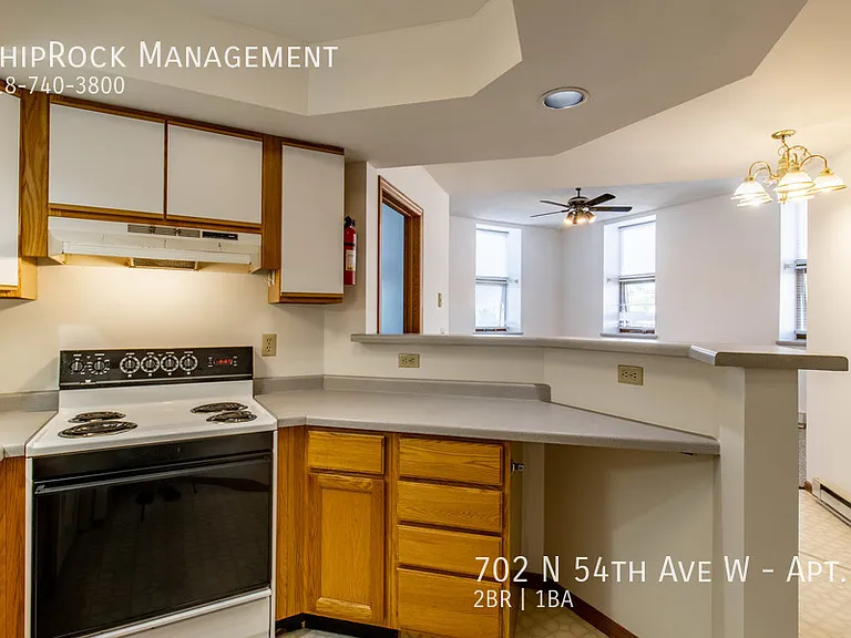 702 N 54th Ave W #6 — Photo 5
