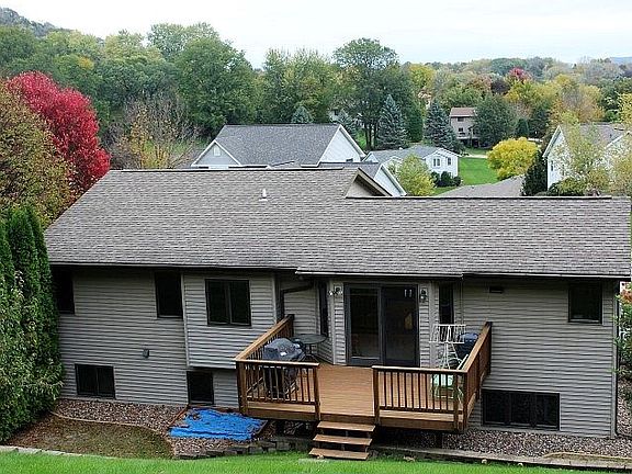 3rd image of 417 N Hill St