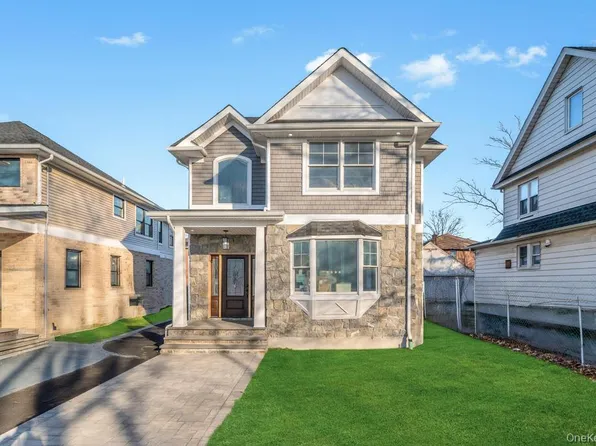 141 Emerson Avenue, Floral Park, NY 11001