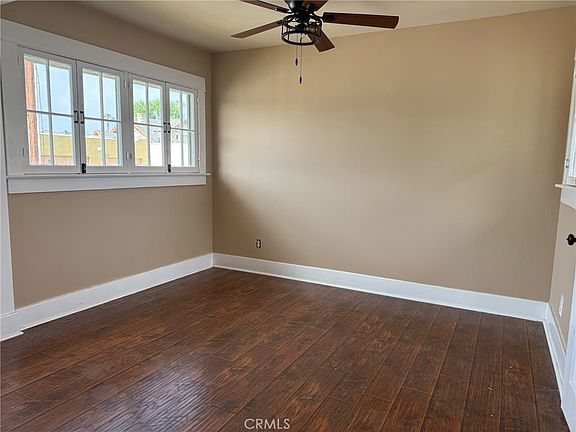 4th image of 3043 Market St