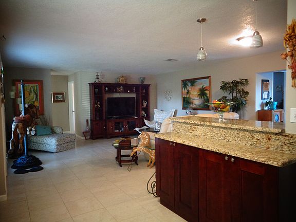 4th image of 6337 29th St S