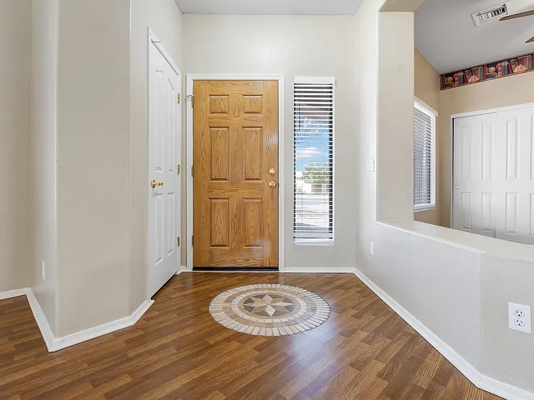 6602 W Honeysuckle Dr — Photo 6