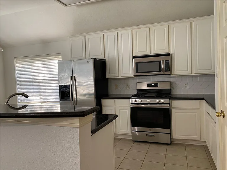 22502 Bristolwood Ct — Photo 12
