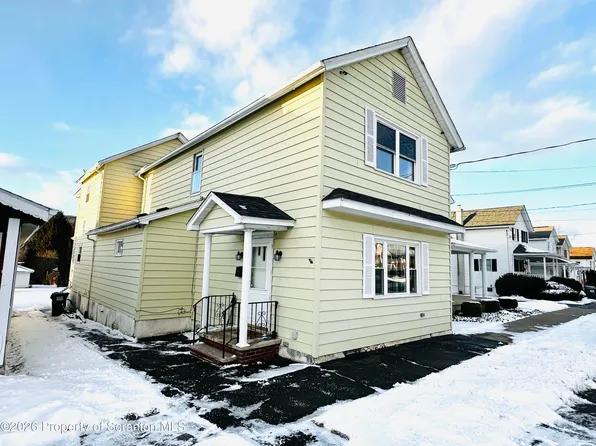 615 Delaware St, Mayfield, PA 18433