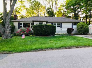 2 Hillcrest Rd, Essex Junction, VT 05452