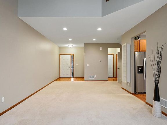 4th image of 10522 Bay View Ln