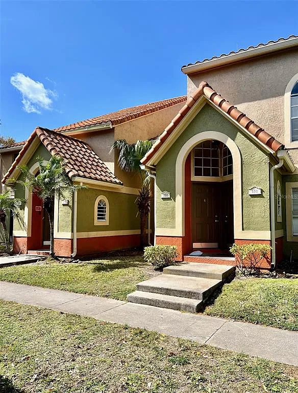 1 bed, 1.0 bath, 744 sqft, $1,350 — Photo 3